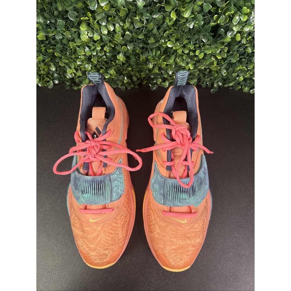 NIKE ZOOM FREAK 3 STAY FREAKY BASKETBALL SHOES ORANGE RARE DA0694-600 Sz 9.5 Men - Picture 4 of 10